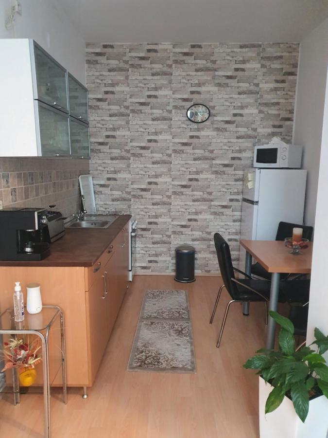 Sunset Apartament Apartman Brassó Kültér fotó